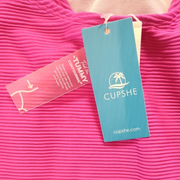 Cupshe One Piece Swimsuit - Picture 9 of 12